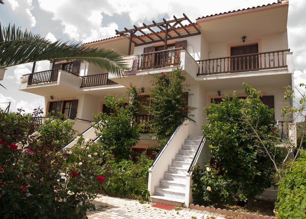 Morfoula Aparthotel Vatera Exteriör bild